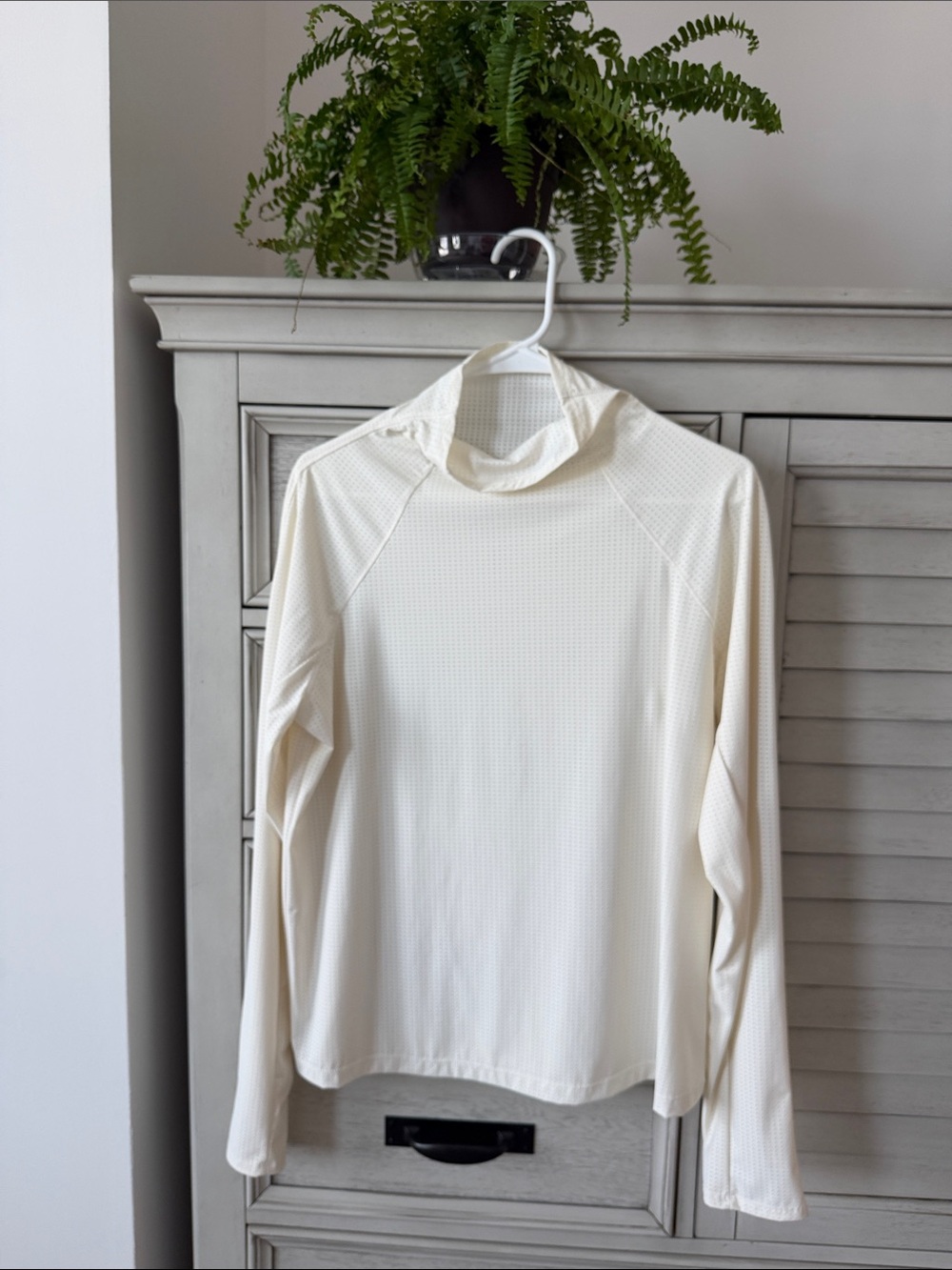 CALIA Women’s White Long-Sleeve Mock-Neck Performance Shirt Size L